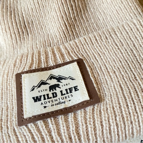 Winter Toque, Hat. - Picture 3 of 3